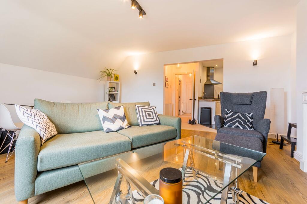 Main image of property: Park Drive, The Park Estate, Nottingham, Nottinghamshire, NG7 1DA