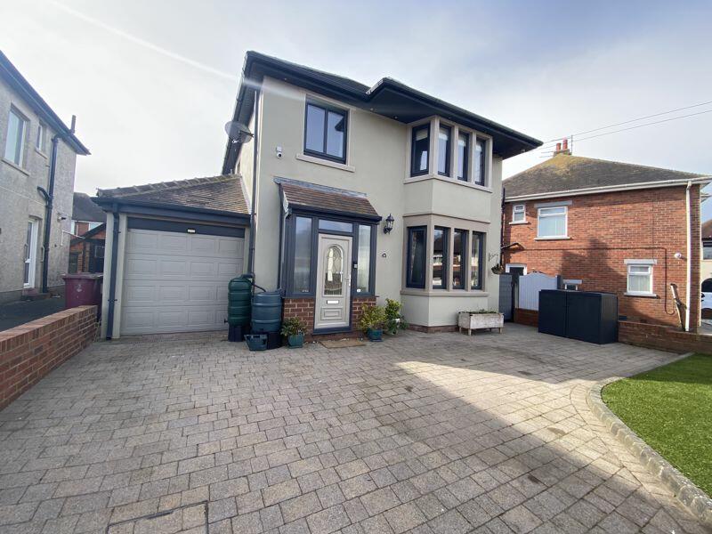 3 bedroom detached house for sale in Glenmere Crescent, Norbreck