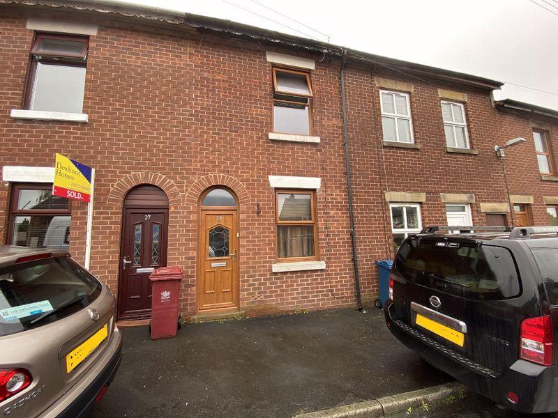 2 bedroom terraced house for sale in Lee Street, Longridge, PR3