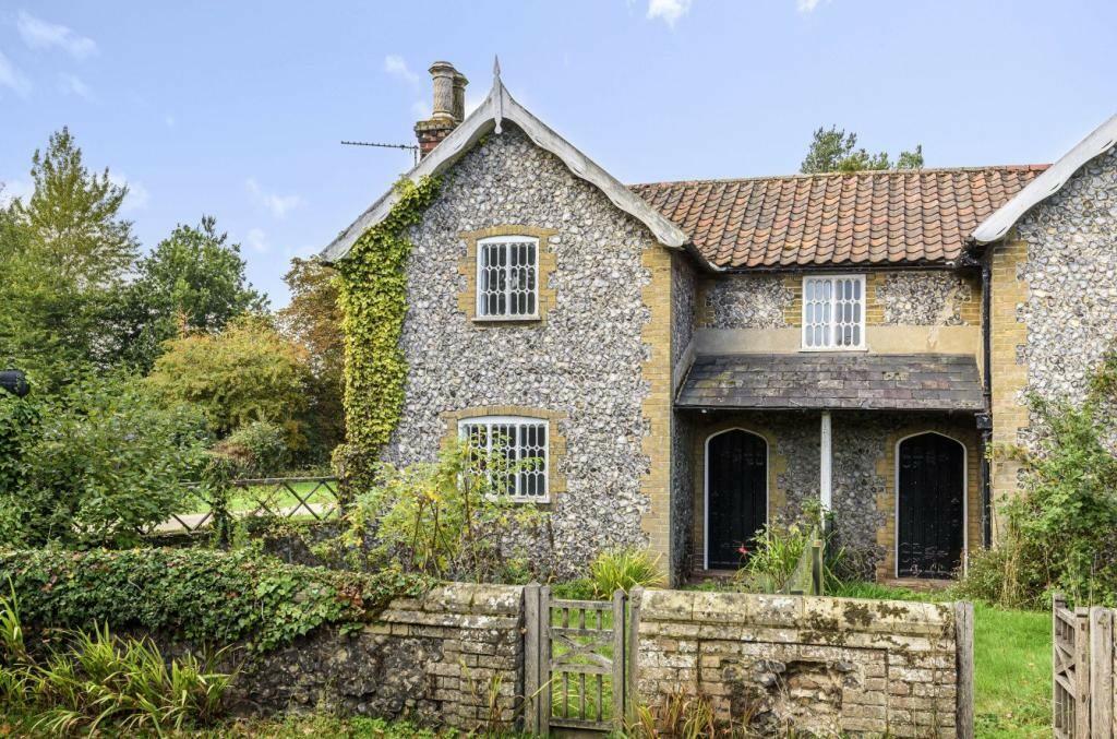 Main image of property: 3 Walkgate Cottage, Salle, NR10 4SB