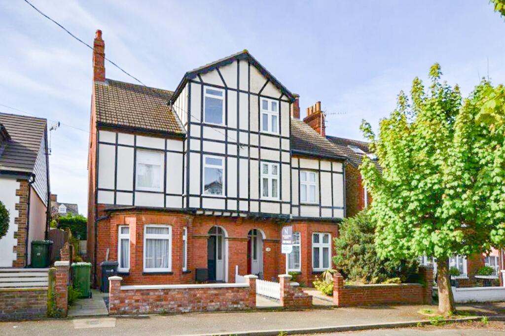 4 bedroom semidetached house for sale in Glebe Avenue, Hunstanton, PE36