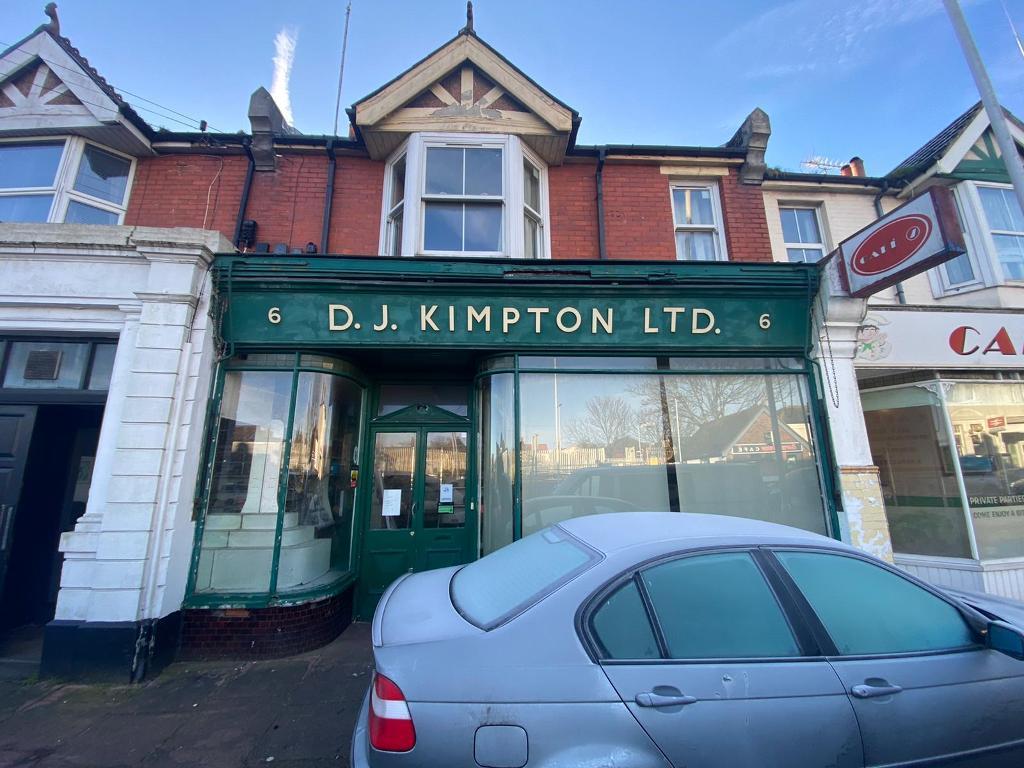 Commercial property for rent in Tarring Road, Worthing, West Sussex