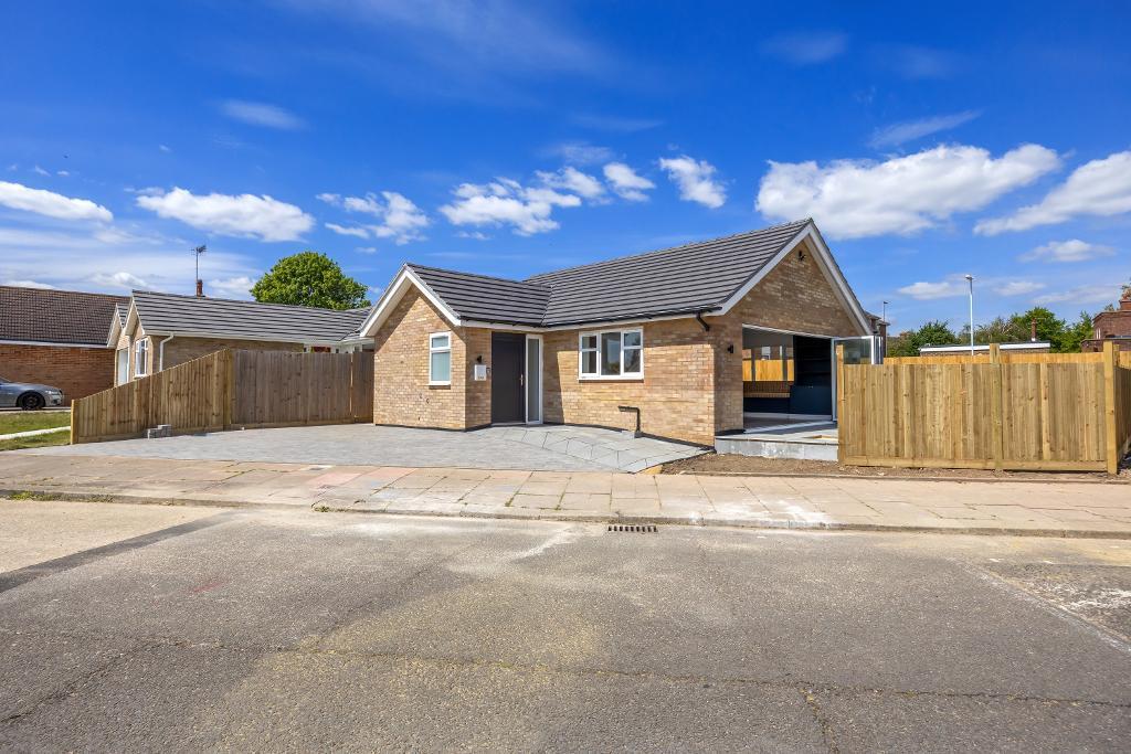 Main image of property: Hawthorn Road, Worthing, BN14 9LT