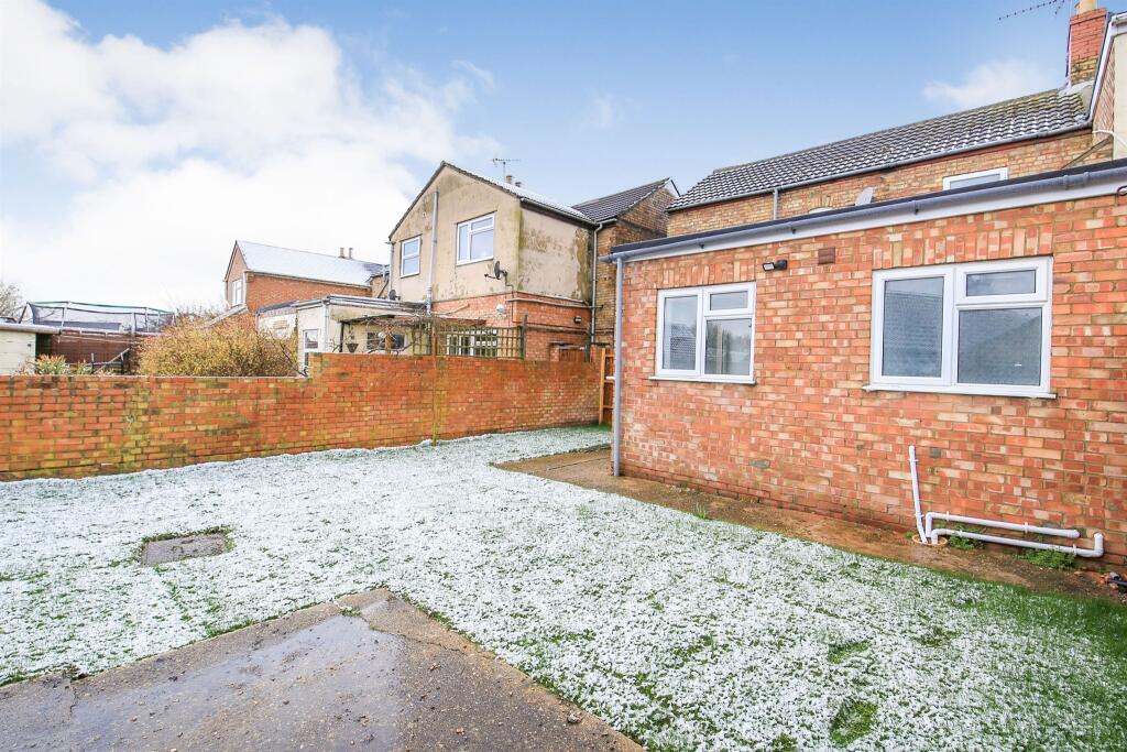 3 bedroom semidetached house for sale in Ramsey Road, Whittlesey