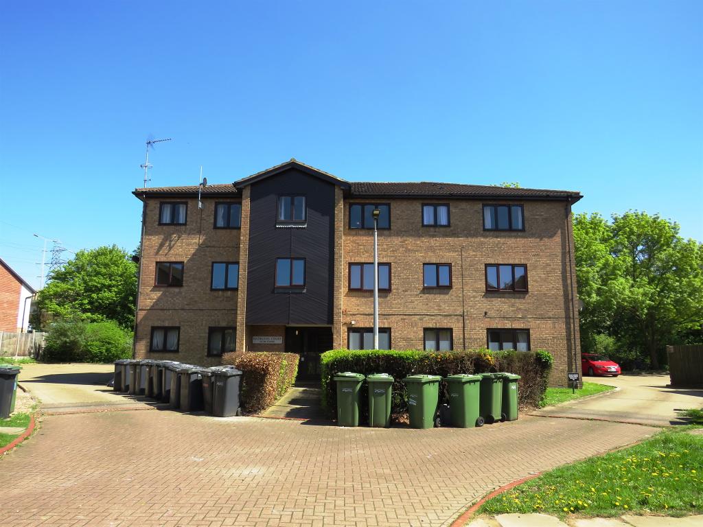 1 bedroom flat for sale in Hadrians Court, Fletton, Peterborough, PE2
