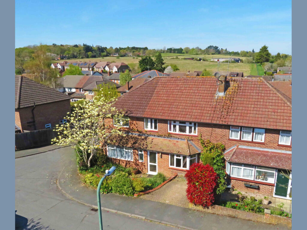 Main image of property: Coxborrow Close, Cookham, SL6