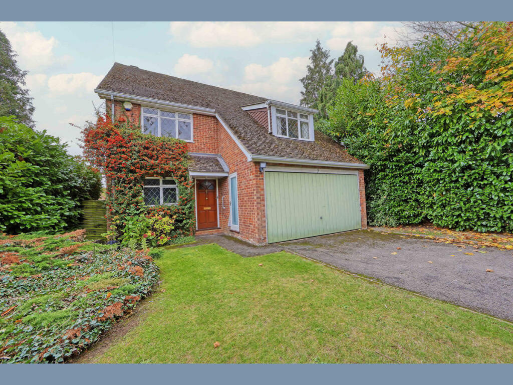 Main image of property: Vicarage Close, Cookham, SL6