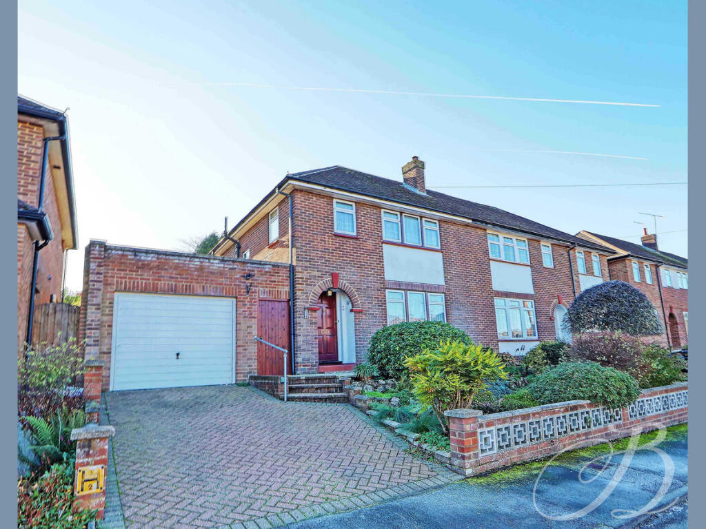 Main image of property: Coxborrow Close, Cookham, SL6