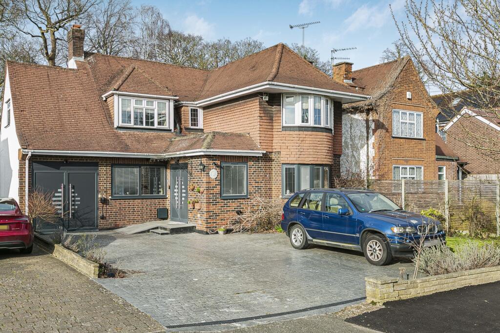 Main image of property: Cavendish Drive, Edgware, HA8
