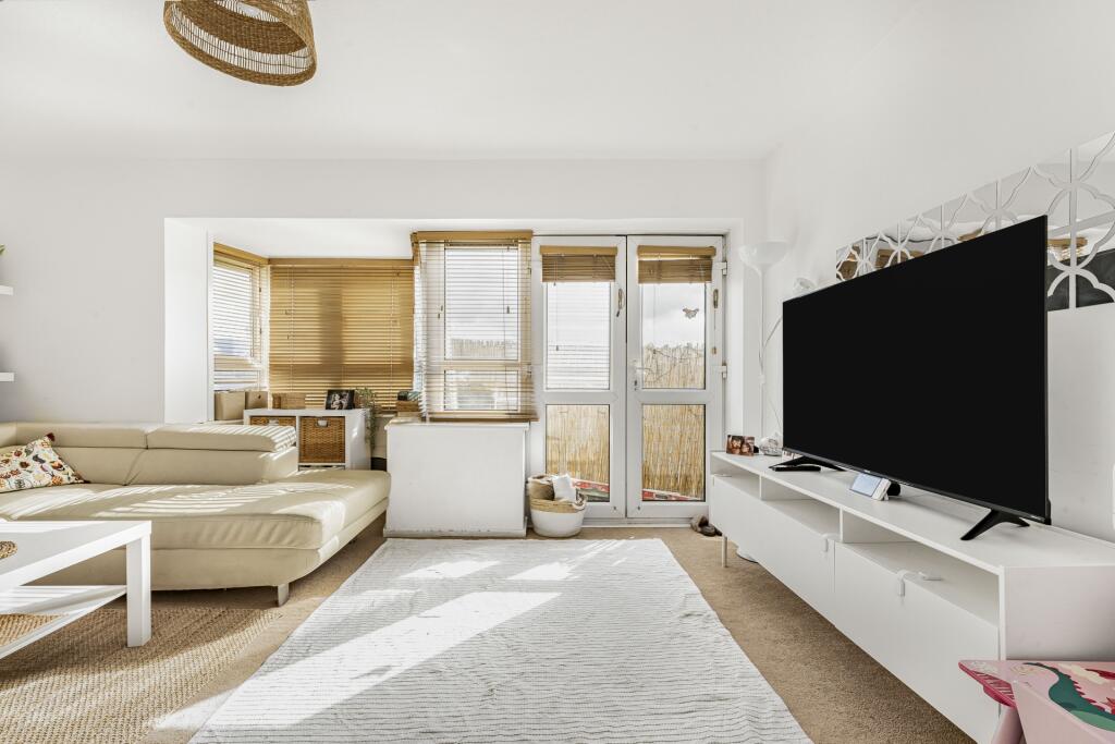 Main image of property: Boyden House, Shernhall Street, London, E17 3ET