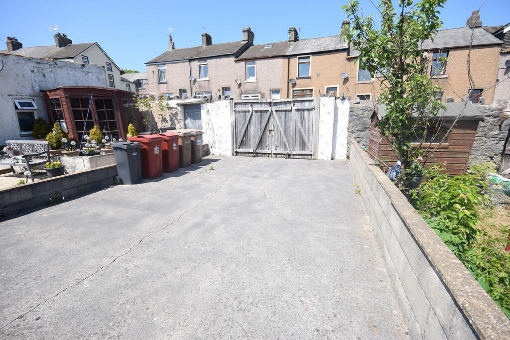 3 bedroom terraced house in Chapel Street, DaltoninFurness £139950