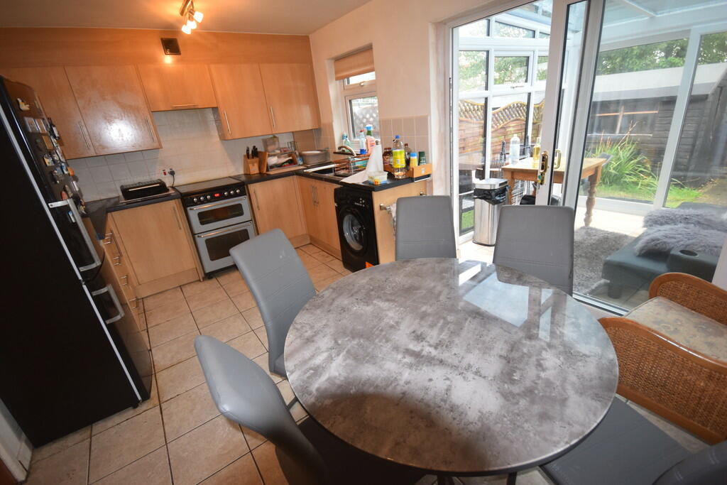 3 bedroom terraced house for sale in Chatsworth Street, Barrowin