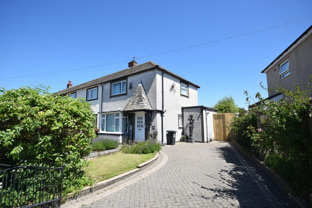 2 bedroom end of terrace house for sale in Eskdale Drive, Daltonin