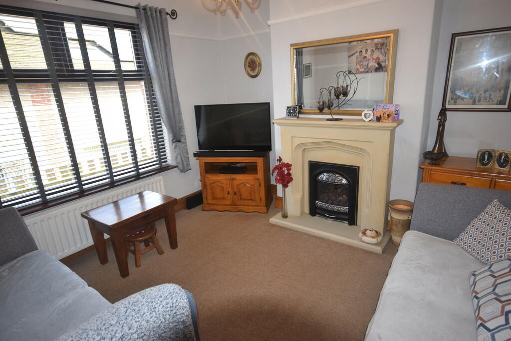 2 bedroom detached bungalow for sale in Kings Mount, DaltoninFurness