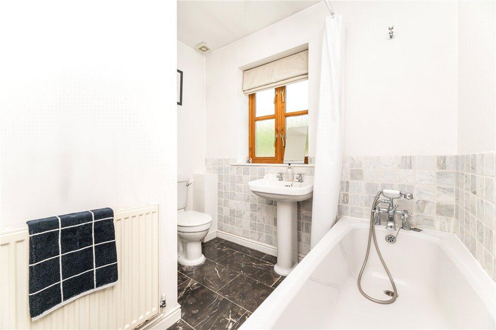 Additional property image - Valley Court, Drighlington, West Yorkshire, BD11