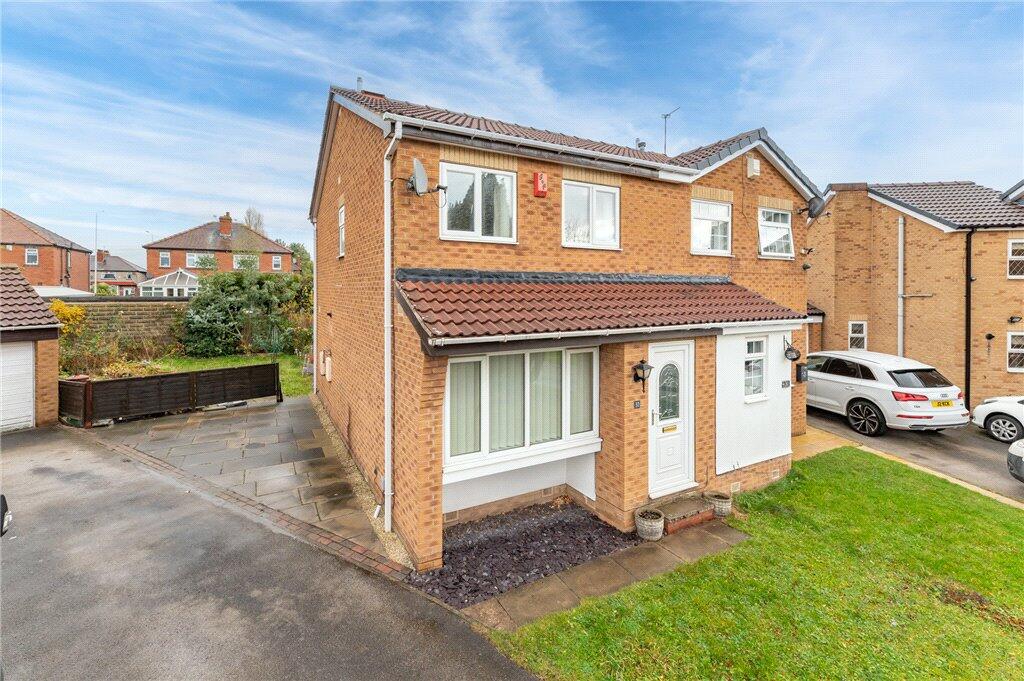 Main image of property: Poppleton Rise, Tingley, Wakefield, West Yorkshire, WF3