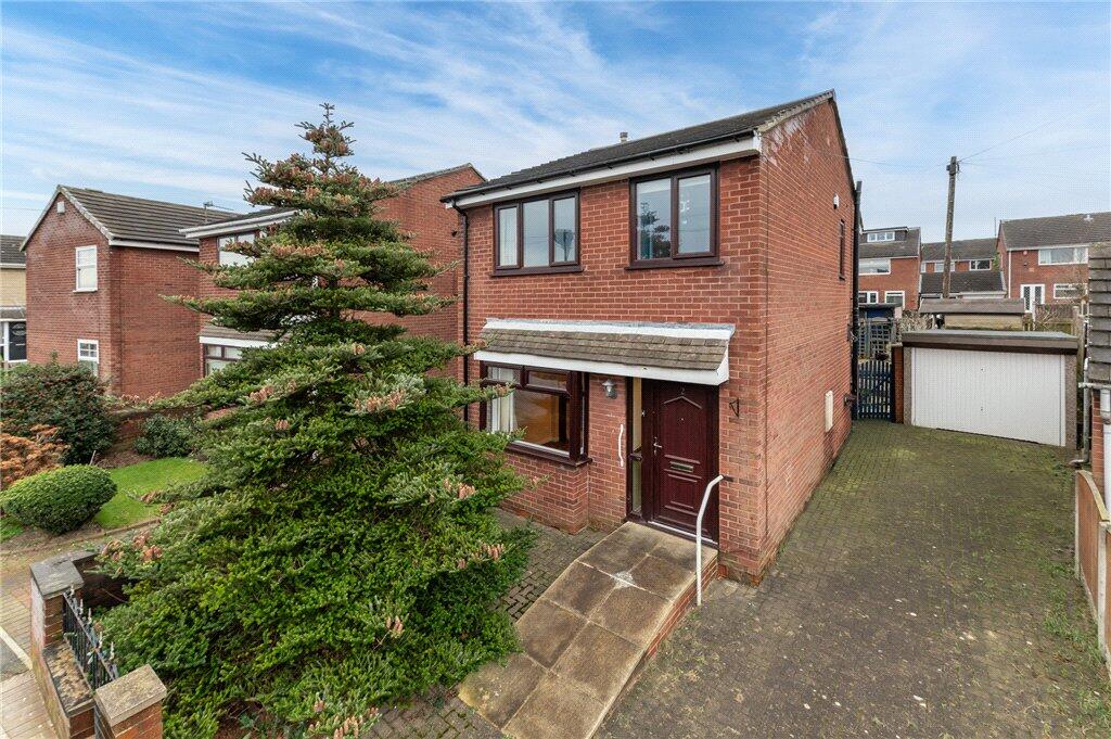 Main image of property: Flexbury Avenue, Morley, Leeds, West Yorkshire, LS27
