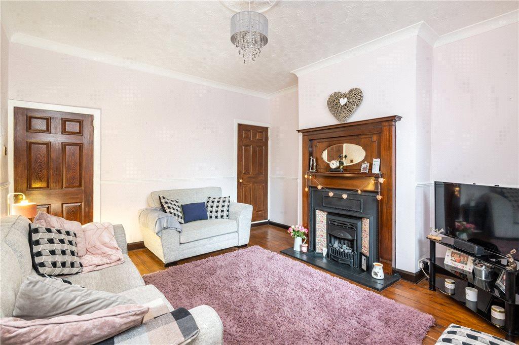 1 bedroom end of terrace house for sale in Park Street, Horbury