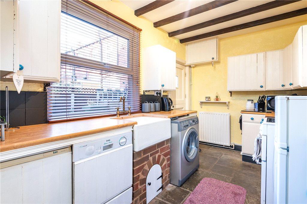 1 bedroom end of terrace house for sale in Park Street, Horbury