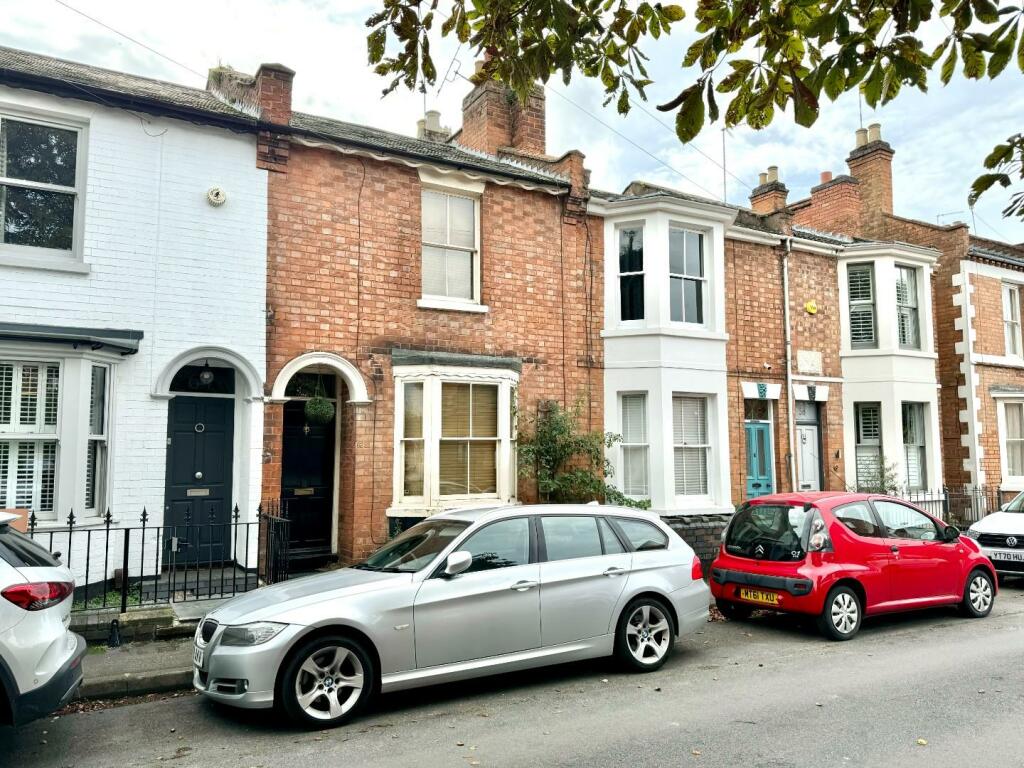 2 bedroom terraced house for sale in New Street, Leamington Spa, CV31