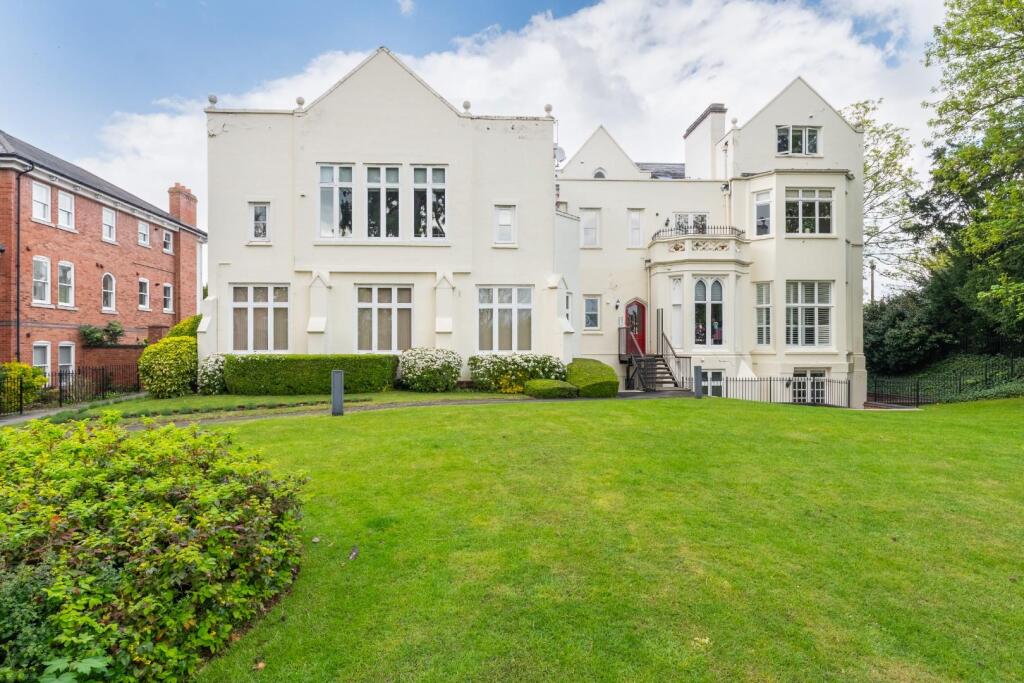 Main image of property: Wilhelmina Close, Leamington Spa