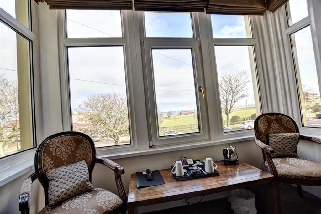 12 bedroom guest house for sale in Guest Houses and B&Bs, Seaburn, Tyne
