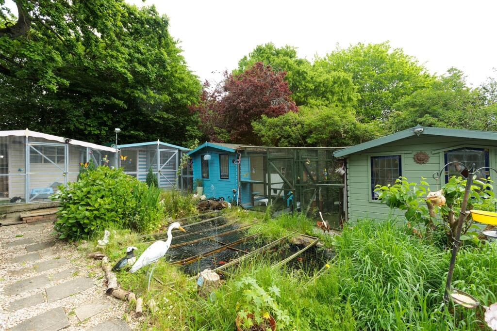 Commercial property for sale in Kennels, Cattery & Equestrian