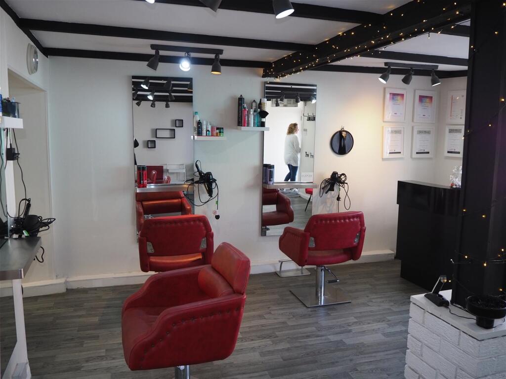 Hairdressers or barber shop for sale in Hair Salons, County Durham, DH1