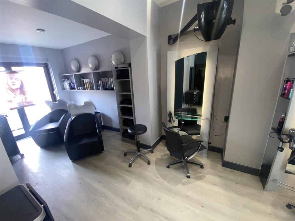 Hairdressers or barber shop for sale in Hair Salons, Cudworth, South