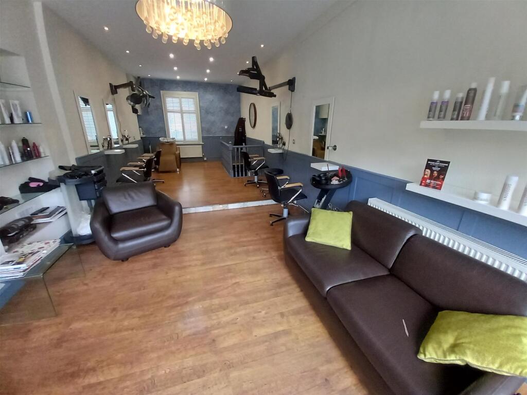 Hairdressers or barber shop for sale in Hair Salons, South Yorkshire, S11