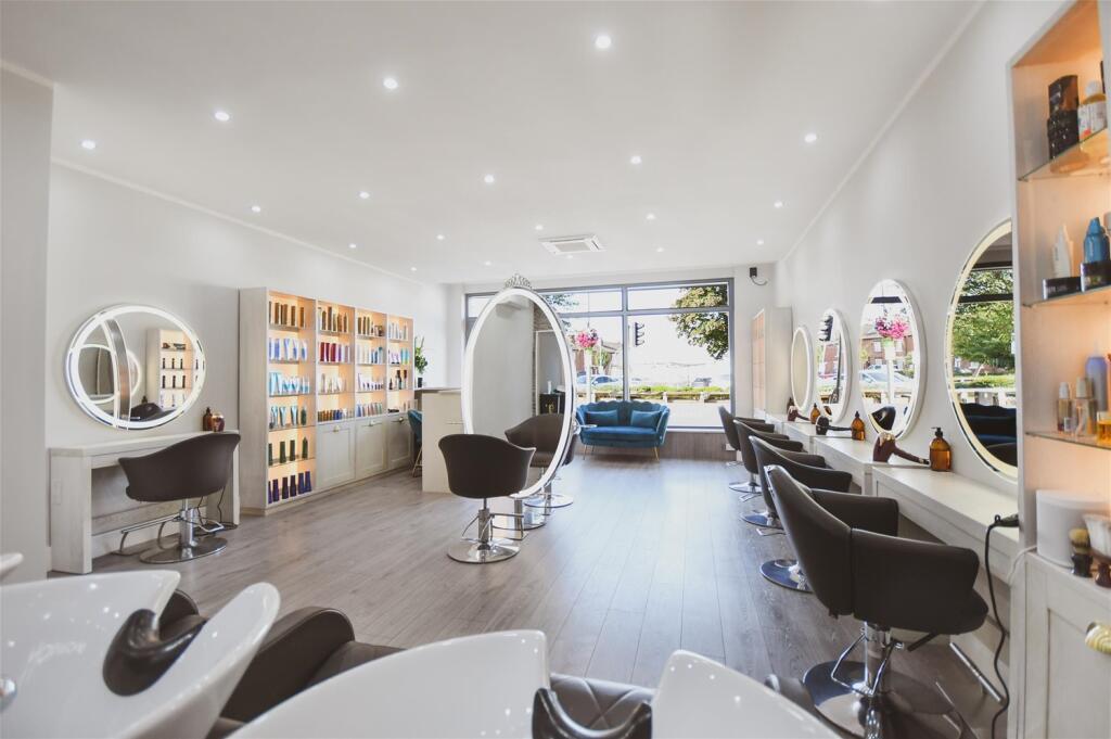 Hairdressers or barber shop for sale in Hair Salons, West Yorkshire, WF6