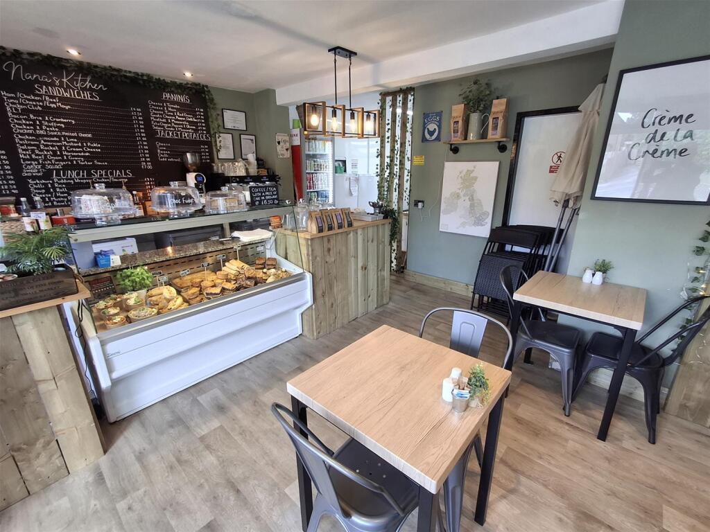Main image of property: Cafe & Sandwich Bars, Cookridge, West Yorkshire
