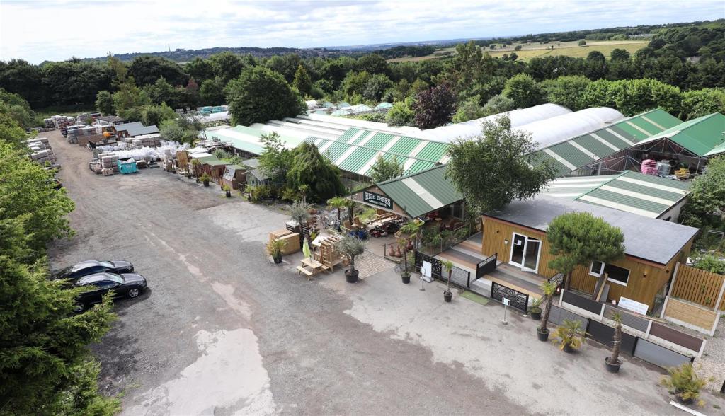 Commercial property for sale in Garden Centre & Horticulture, Horsforth