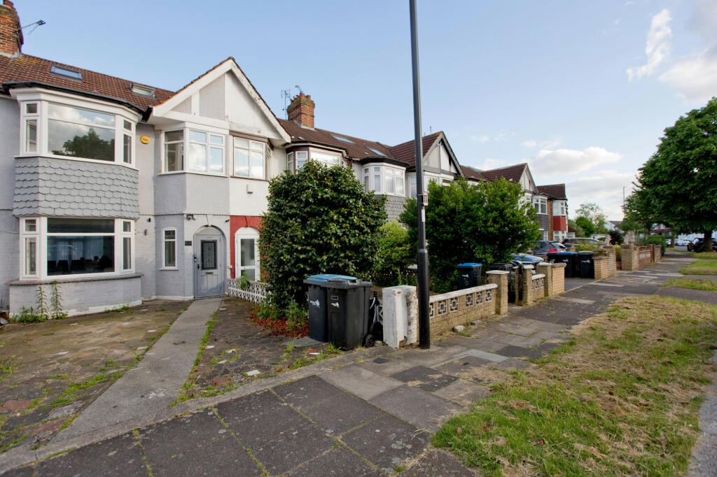 Main image of property: Connaught Gardens, London, N13