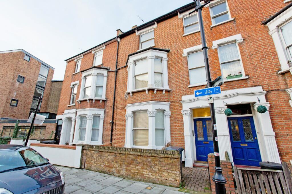 Main image of property: Fieldway Crescent, London, N5