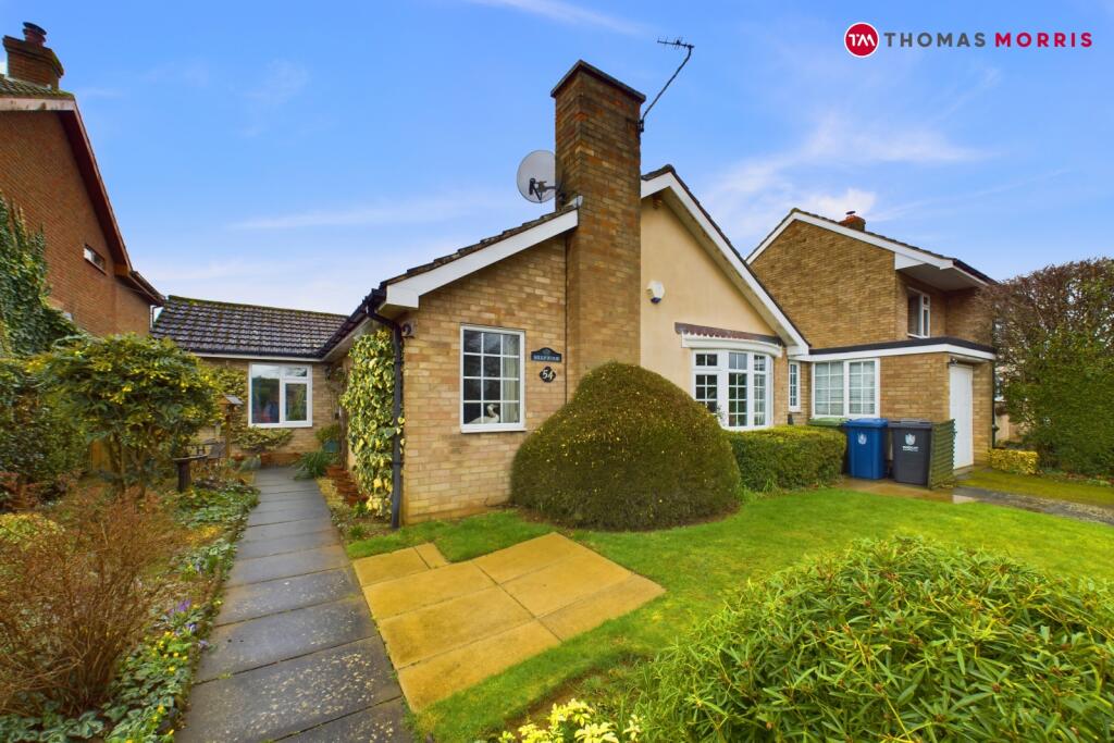 2 bedroom bungalow for sale in Stocks Lane, Gamlingay, Sandy