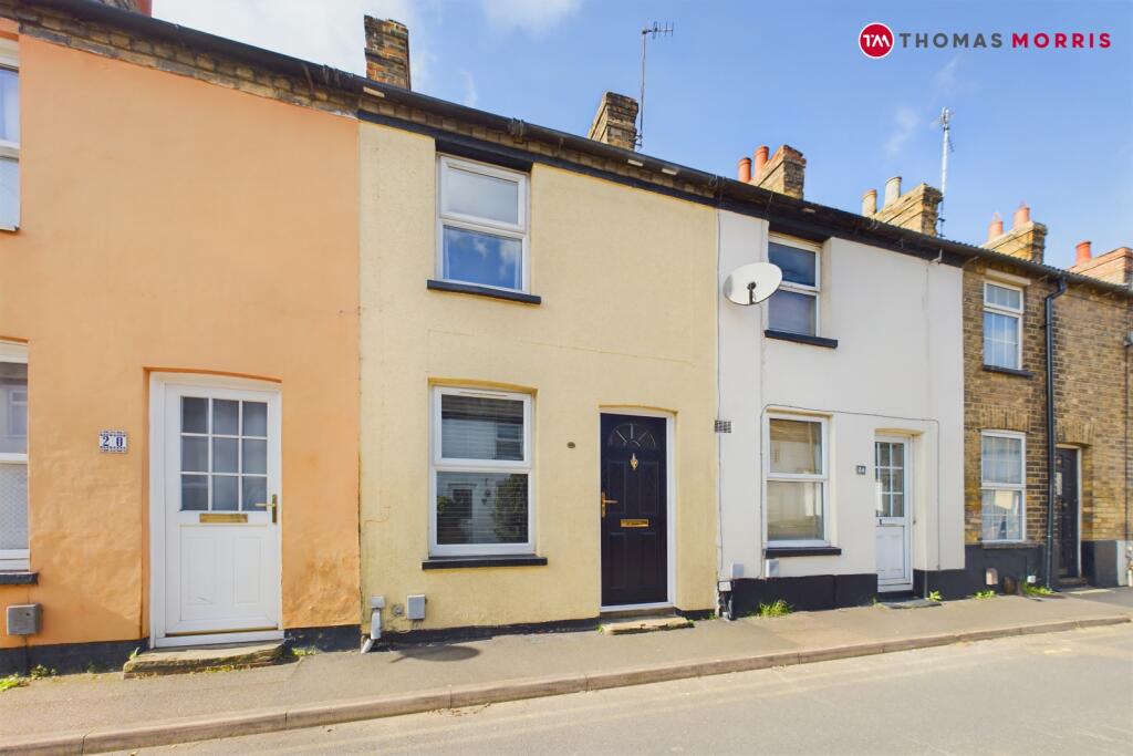 2 bedroom terraced house for sale in Rose Lane, Biggleswade