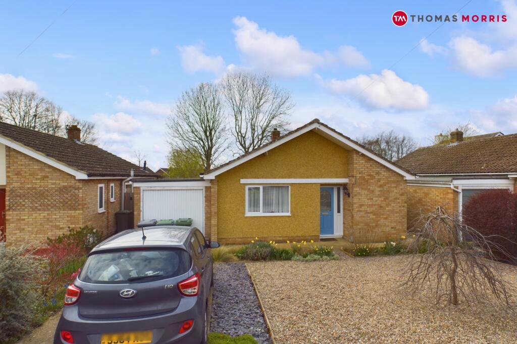 2 bedroom bungalow for sale in Kitelands Road, Biggleswade