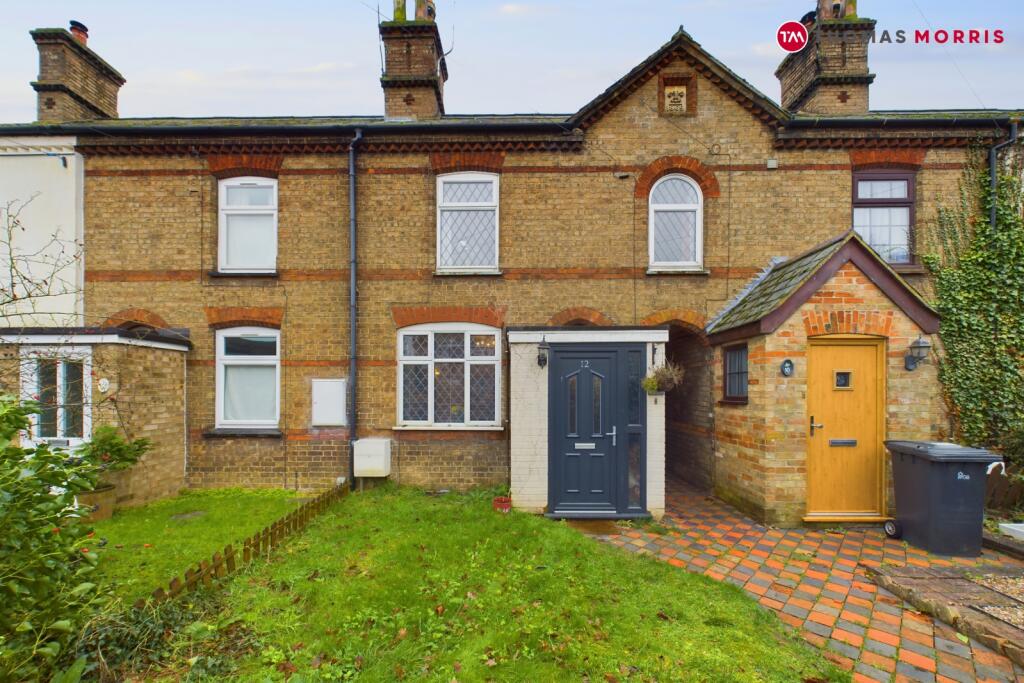 2 bedroom terraced house for sale in Biggleswade Road, Upper Caldecote