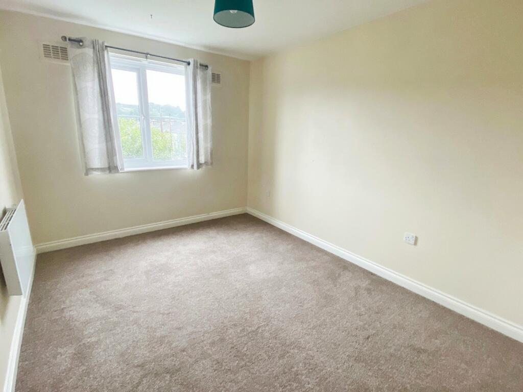 Additional image 5 of Manor Park Road, Cleckheaton, West Yorkshire, BD19