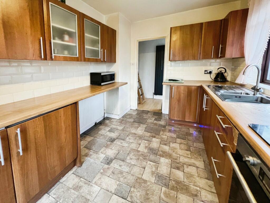 Additional image 5 of Beacon Road, Bradford, West Yorkshire, BD6