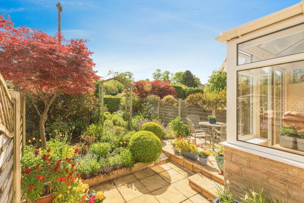 Main image of property: Dewsbury Road, Gomersal, Cleckheaton, West Yorkshire, BD19