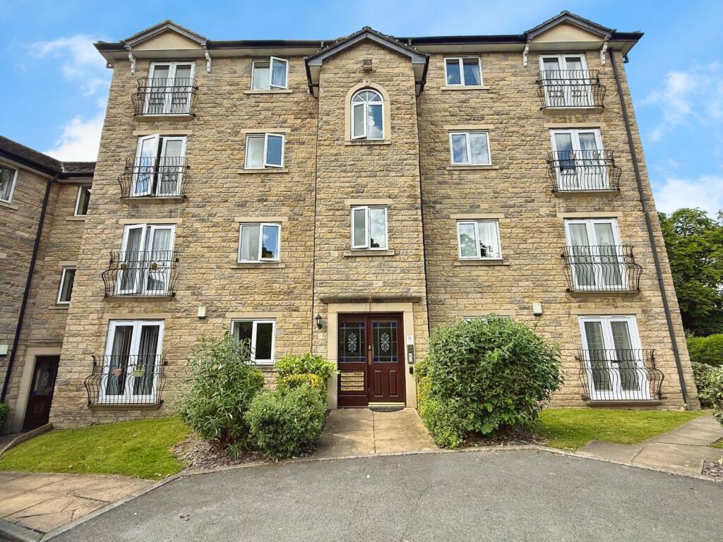 Main image of property: Dunstan Grove, Cleckheaton, West Yorkshire, BD19