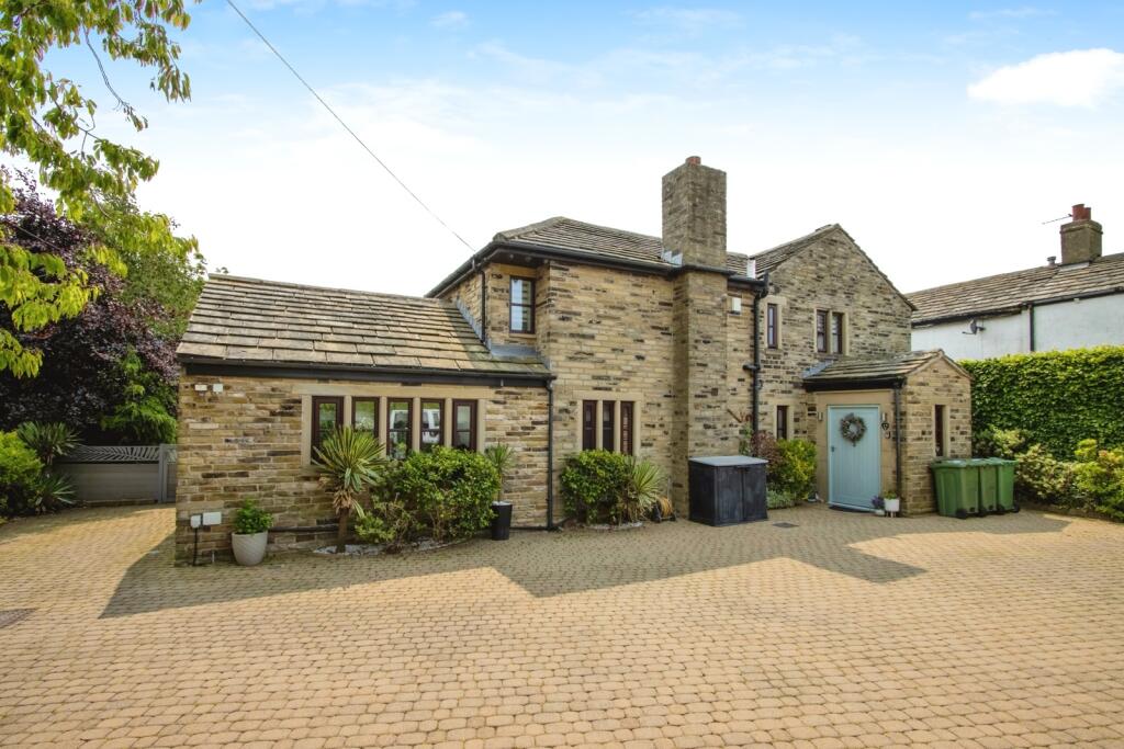 Main image of property: Littlethorpe Hill, Hartshead, Liversedge, West Yorkshire, WF15