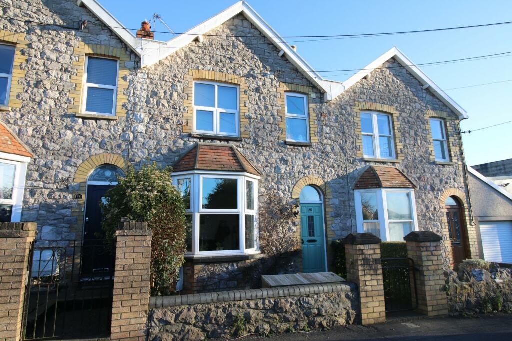 2 bedroom terraced house for sale in Bay fronted Victorian home in