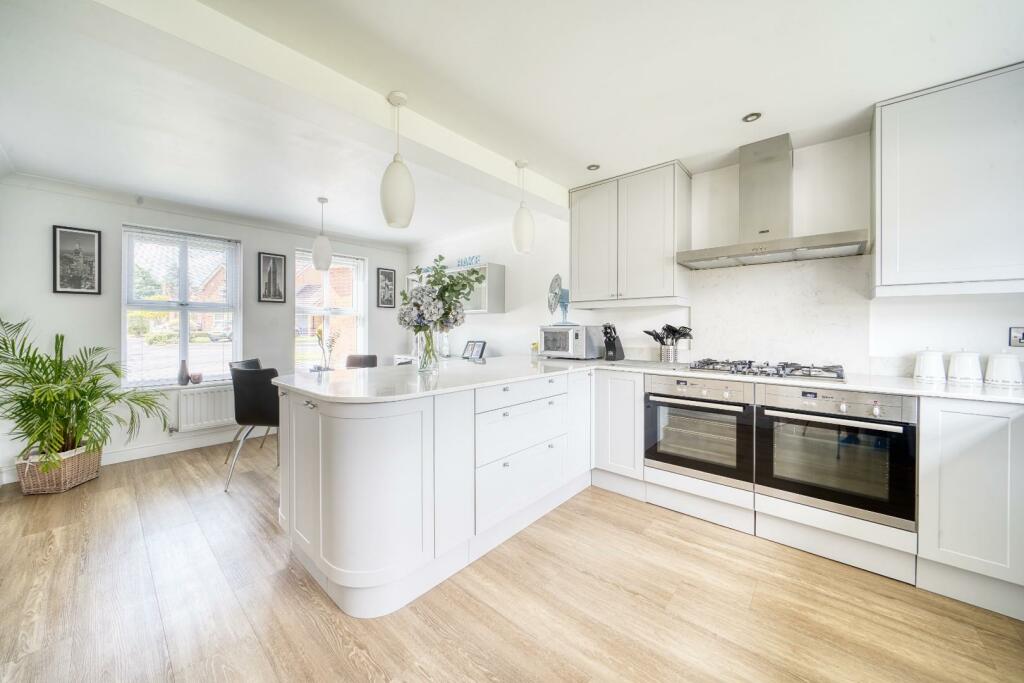 Additional property image - Stunning double fronted detached family home in a sought after location on the fringes of Yatton village