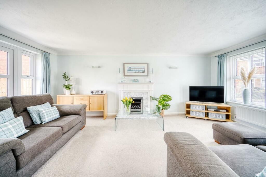 Additional property image - Stunning double fronted detached family home in a sought after location on the fringes of Yatton village