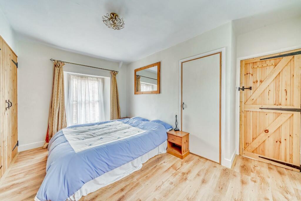Additional property image - Beautiful double fronted semi-detached cottage, ideally situated for access to Yatton's main line railway station