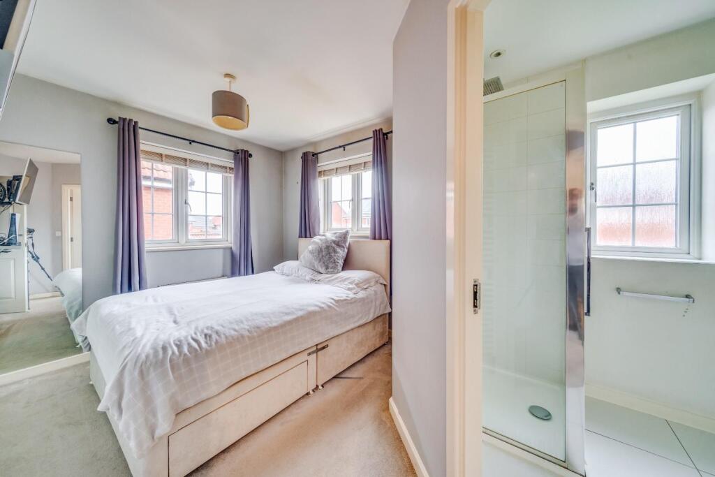 Additional property image - Exceptional modern family home in Yatton's popular Chestnut Park