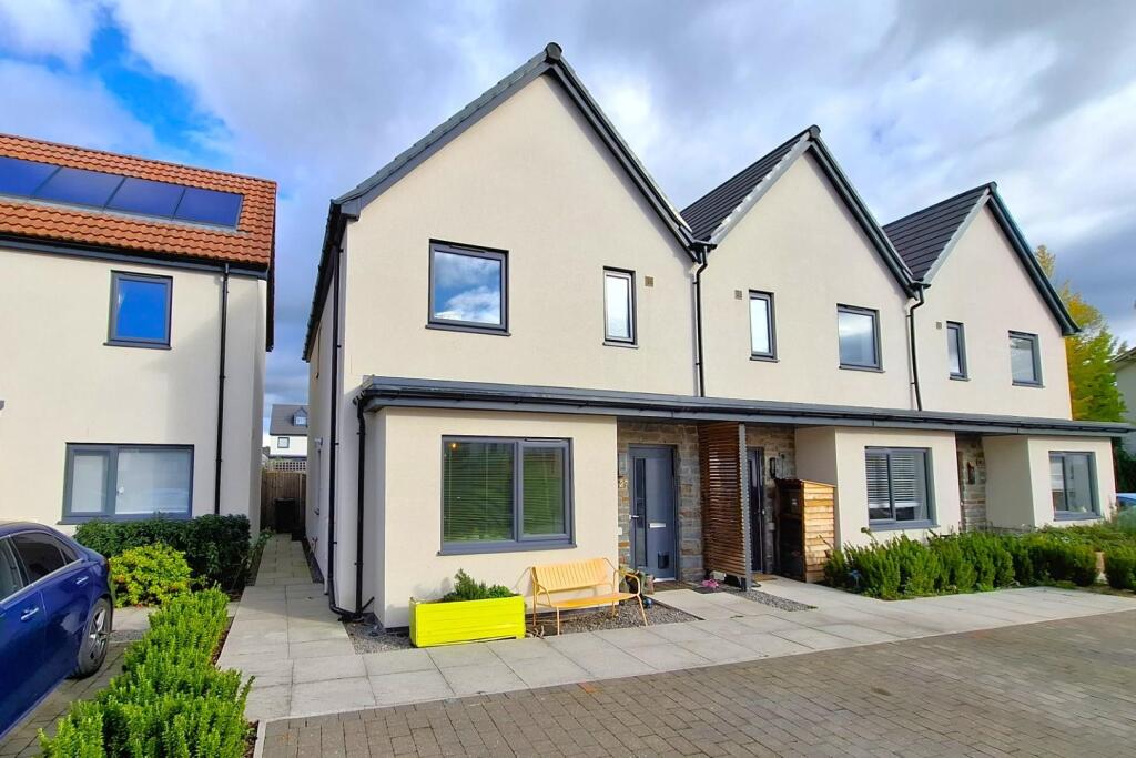 Main image of property: Nearly new three bedroom home on highly popular Court de Wyck development in Claverham